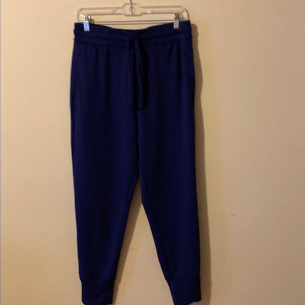 Workout pants